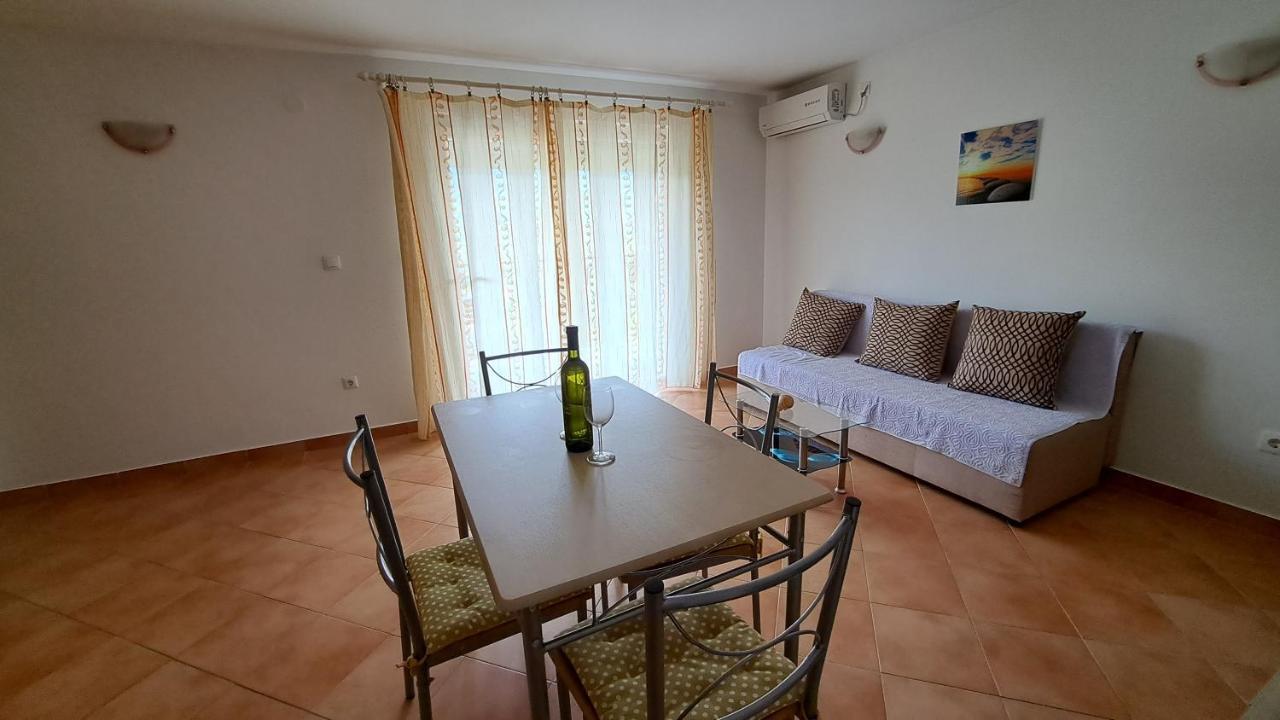 Cozy Apartments Baska ภายนอก รูปภาพ