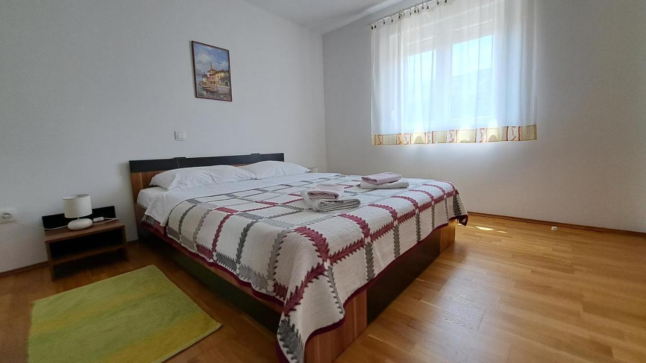 Cozy Apartments Baska ภายนอก รูปภาพ