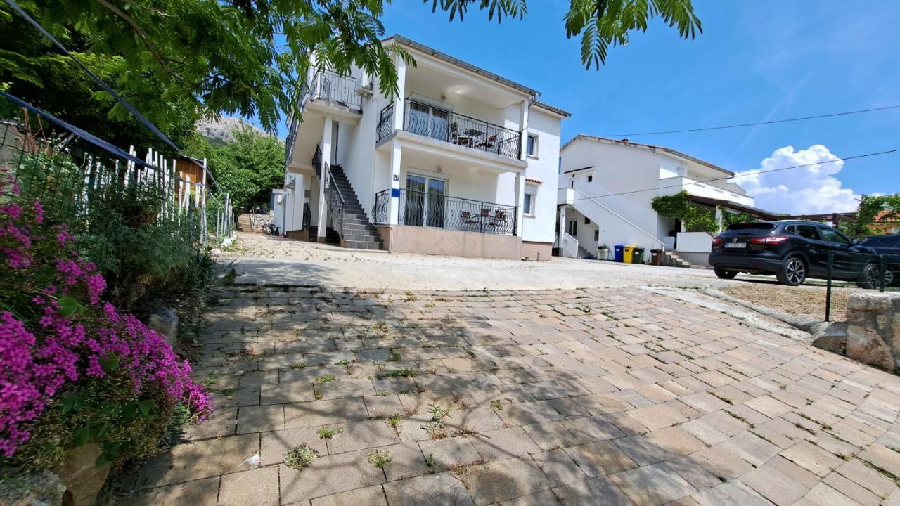 Cozy Apartments Baska ภายนอก รูปภาพ