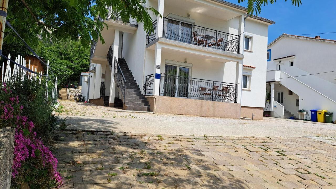Cozy Apartments Baska ภายนอก รูปภาพ